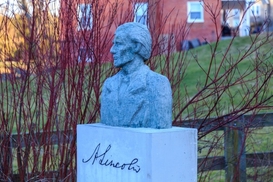 Bust President Abraham Lincoln in Hanover Junction Pennsylvania
