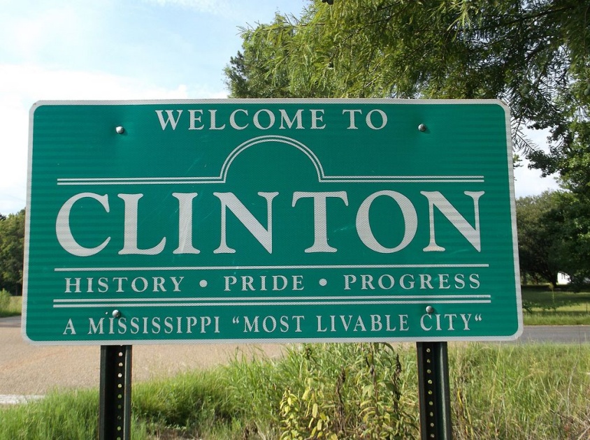 Clinton Mississippi Welcome Sign
