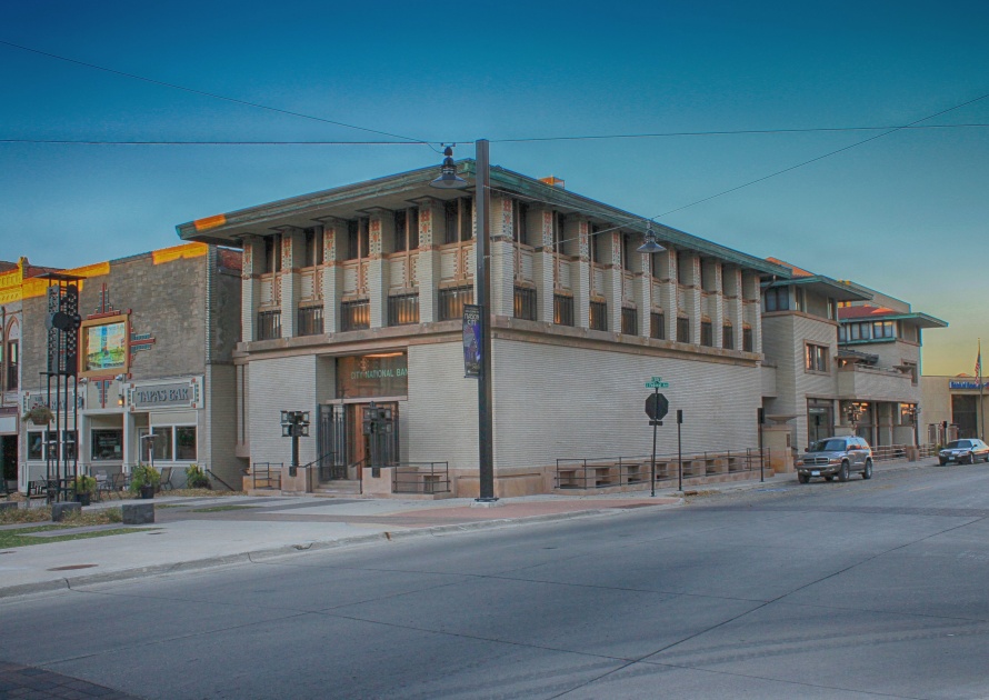 Mason City, Iowa - 10/16/2015: City National Bank Building, and Park Inn Hotel. Architect Frank lloyd Wright. Built 1909.
