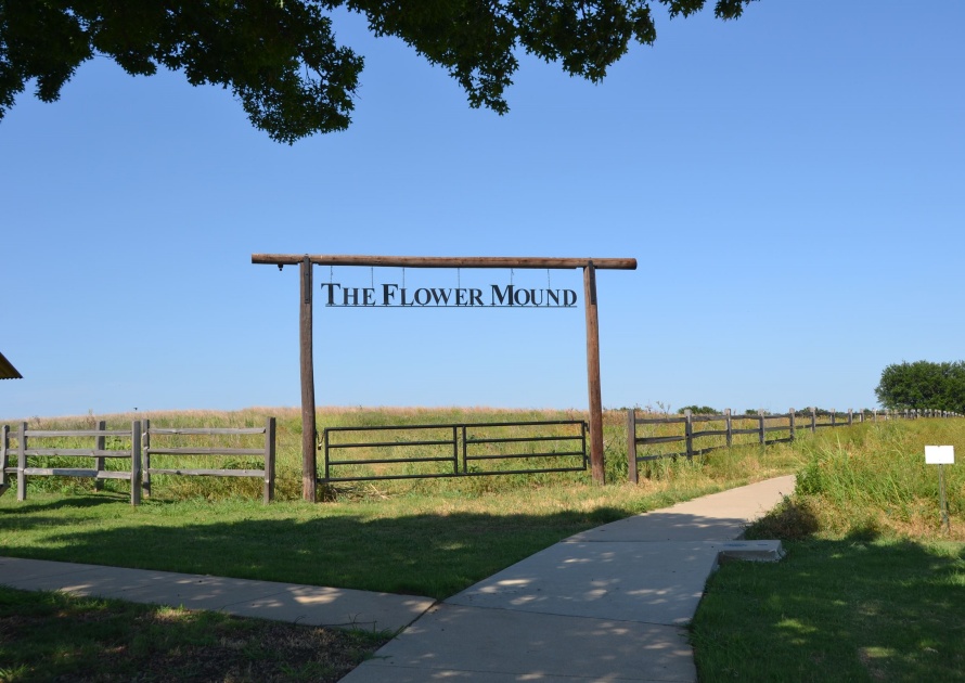 The Flowe Mound Sign in Texas