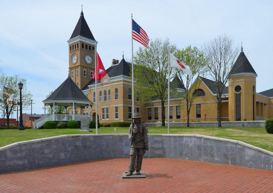 Monument in Benton Arkansas