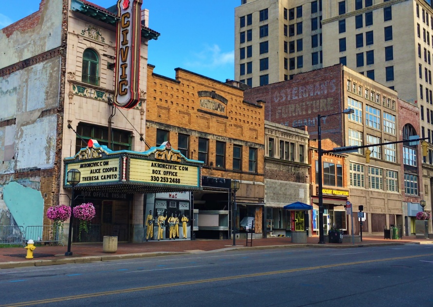 AKRON, OHIO / UNITED STATES- SEMPTEMBER 11, 2016; A Street scene with old Civic Theater in Akron, Ohio