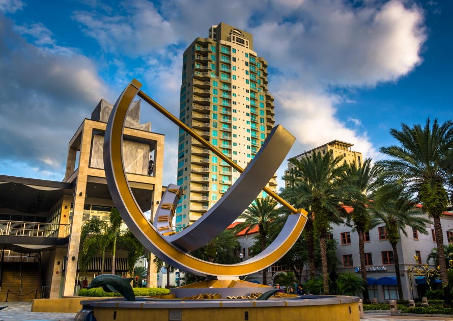 The Sundial and a skyscraper in Saint Petersburg, Florida