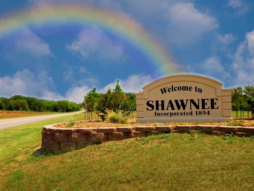 Welcome to Shawnee sign in Oklahoma
